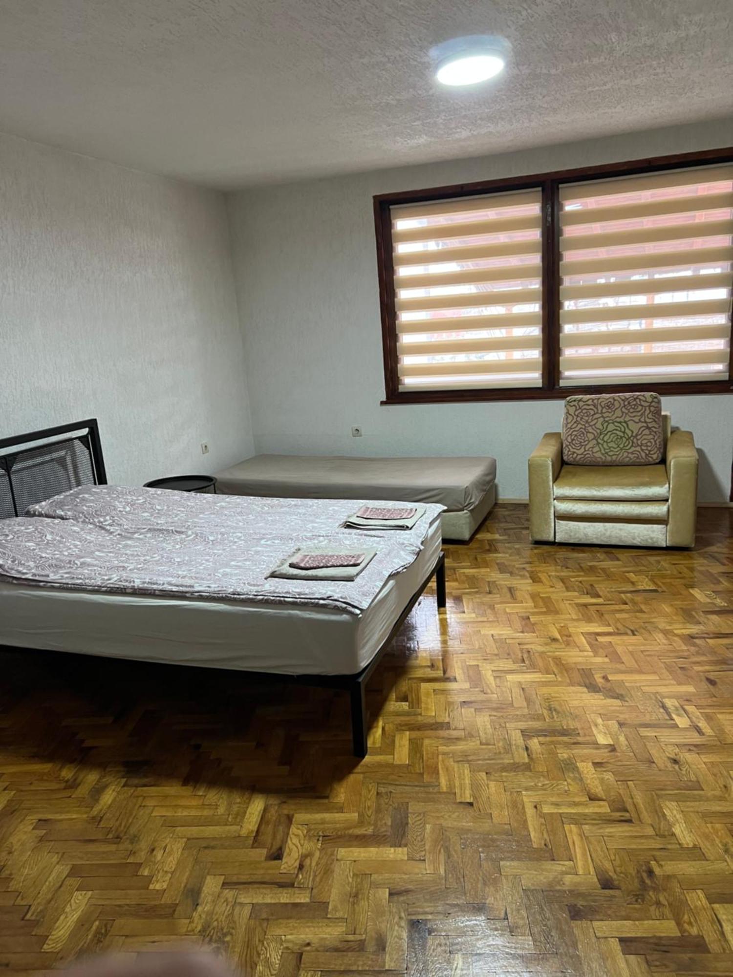 White Guest House 2 Карлово Экстерьер фото